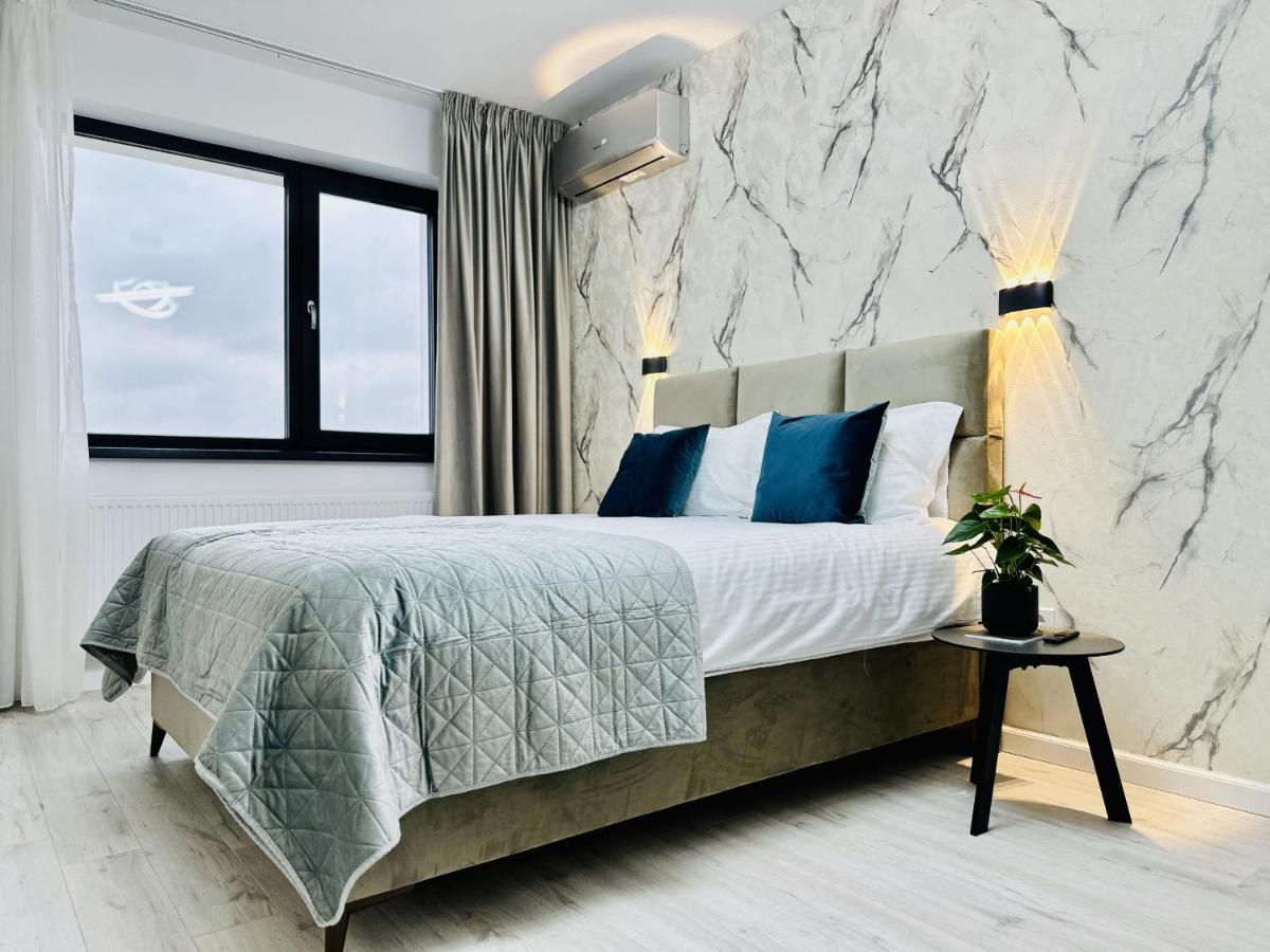 Апартаменты Rentforcomfort Sky Garden Studio Бухарест Экстерьер фото